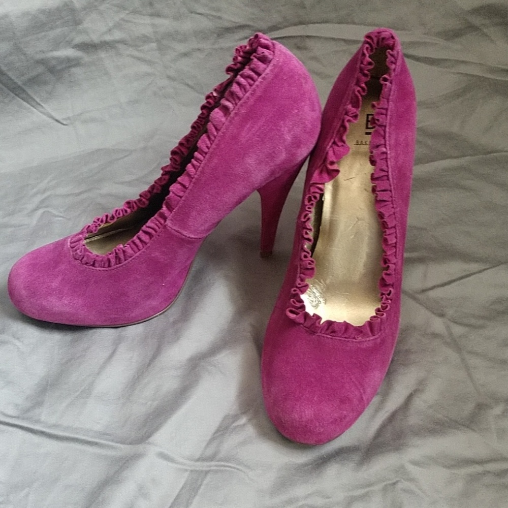 Baker's Round toe heel